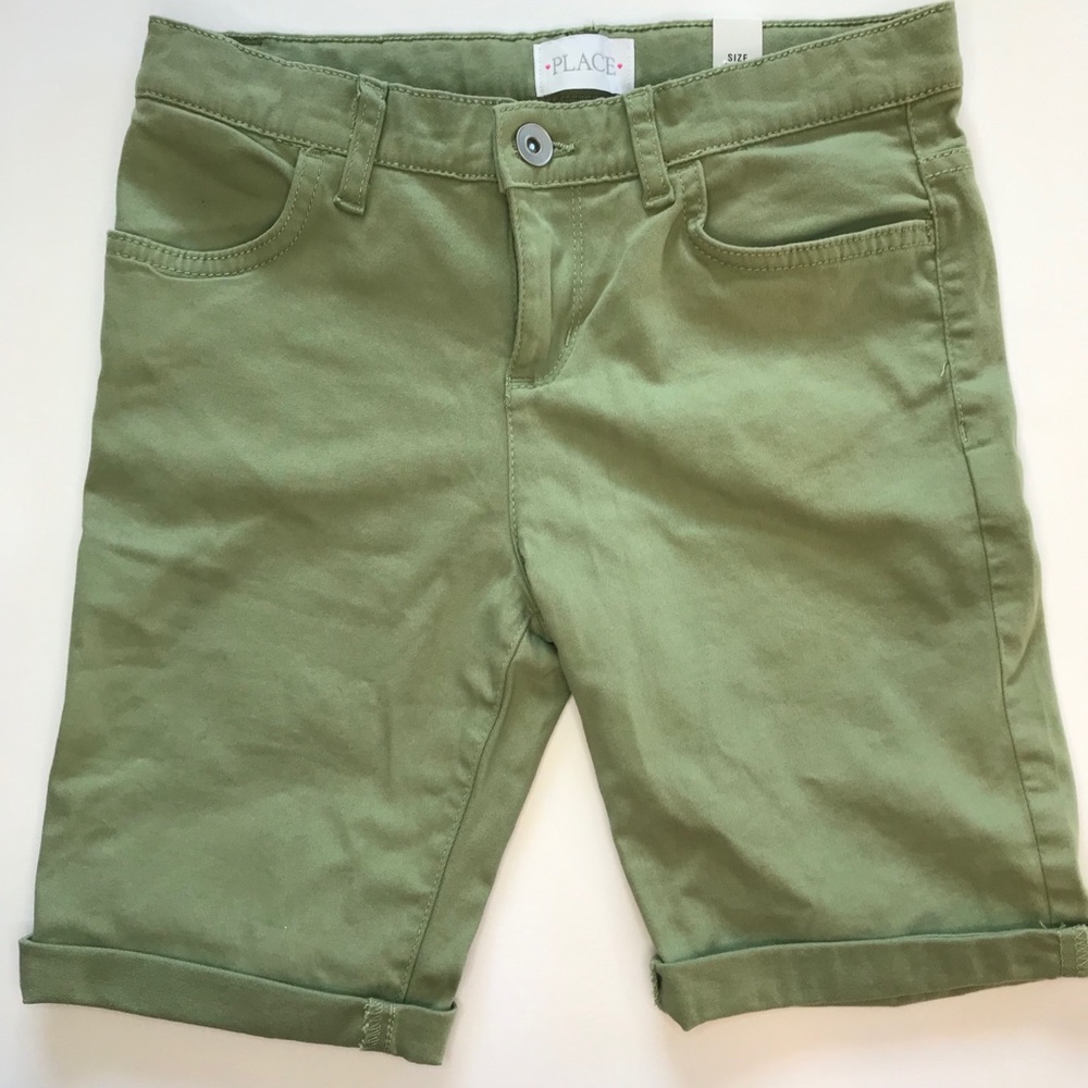 NWT Children’s Place | Girls Bermuda Short | Green
